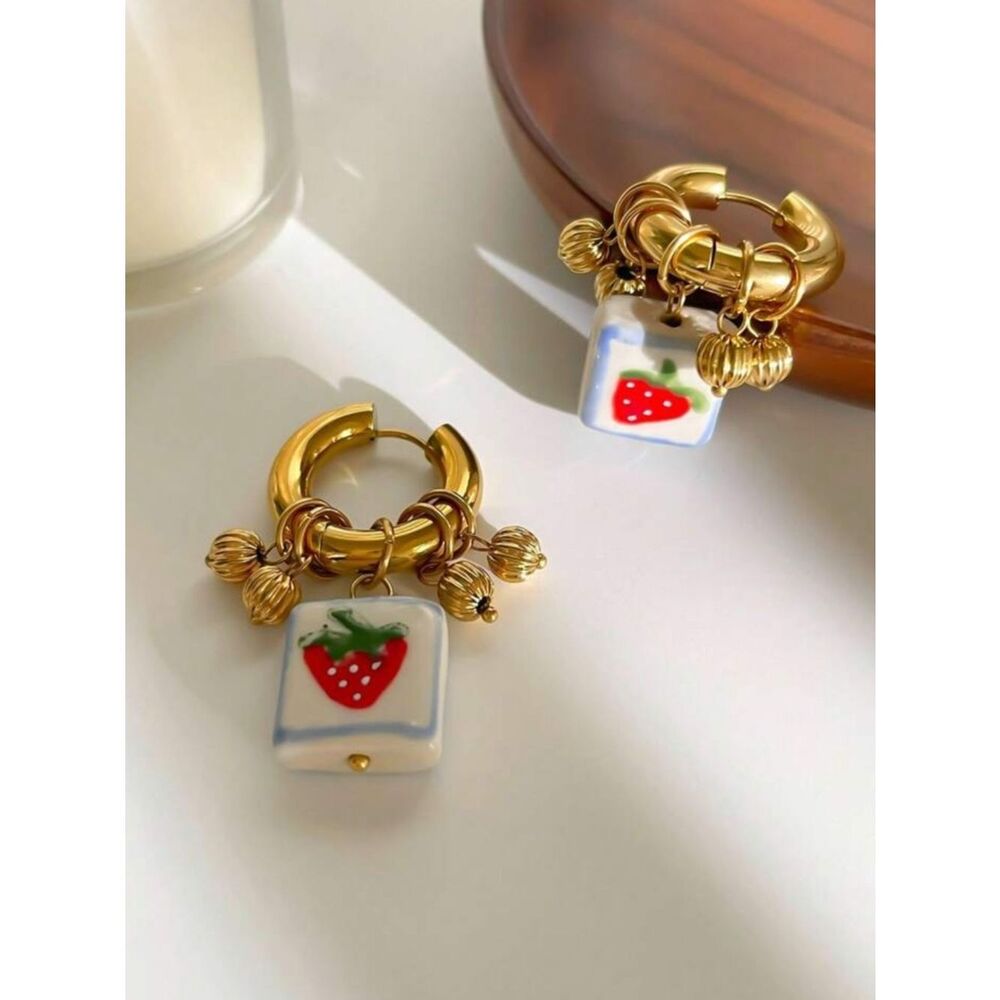Strawberry hoop earrings #2619